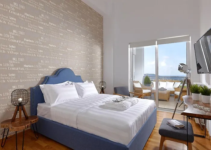 Spacious Mint Luxury Villa Access To Private Beach